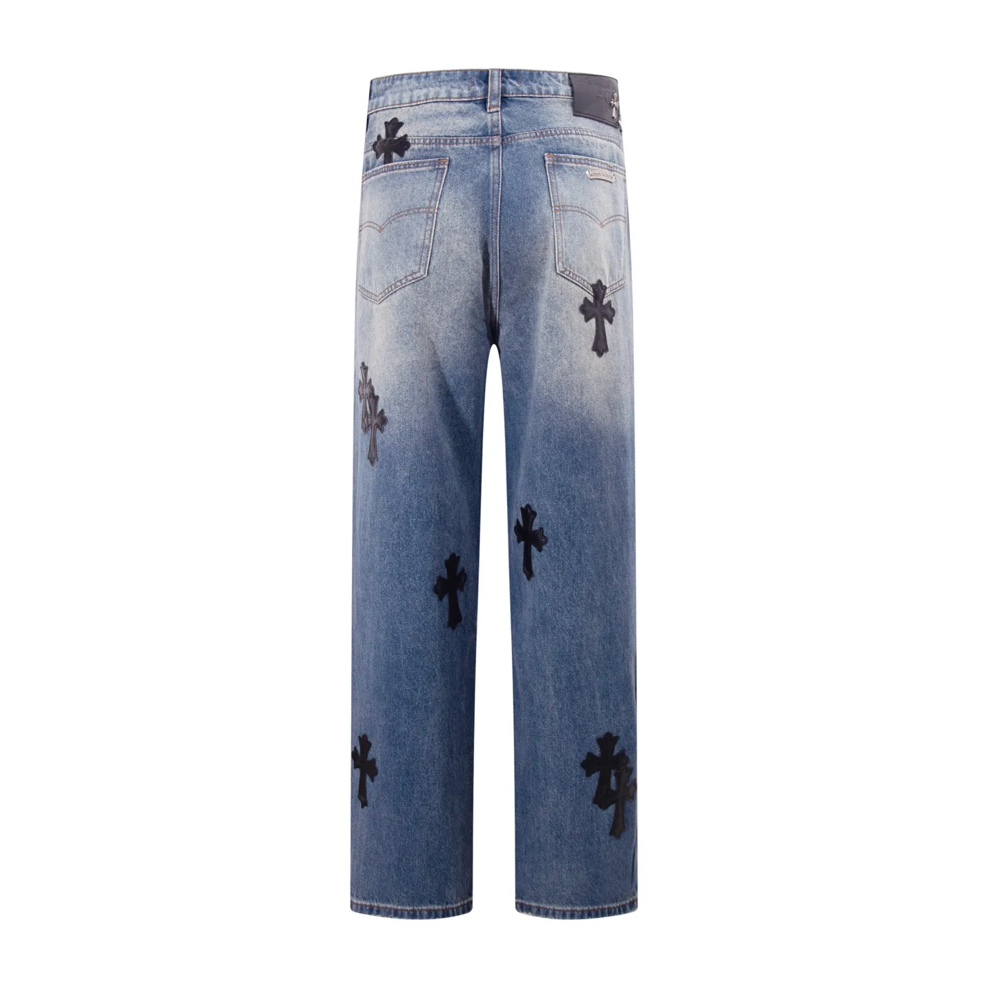 P260 Style number: H86 Croxin & 𝐂𝐡𝐫𝐨𝐦𝐞 𝐇𝐞𝐚𝐫𝐭 ss25 blue black leather oversized leather jeans. Styles with different washed textures are very friendly to people with thin legs. The slightly flared version perfectly modifies the leg shape. The timeless and moderate length makes it easy to match and match. It is the basis for various styles and is a must-have in your wardrobe! The fabric is stiff but also makes the upper body soft without losing texture. The washing process is even more perfect. It is a must-have item for everyone! ! ! Washed wheat, hang tag, pants label, three labels complete Color: blue Size: 30-32-34-36